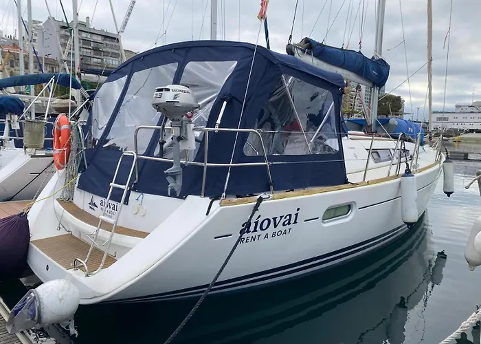 Botel Sailboat Barco Velero Vigo